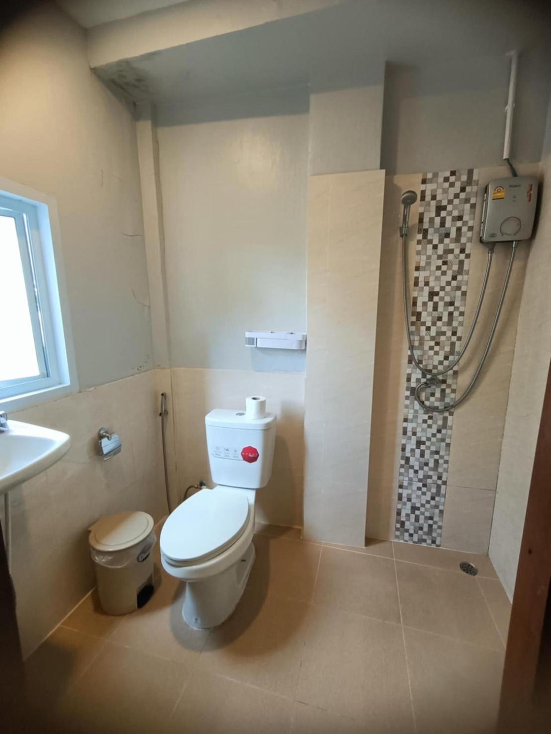 Ler Hostel 65 Чавенг Бийч Екстериор снимка