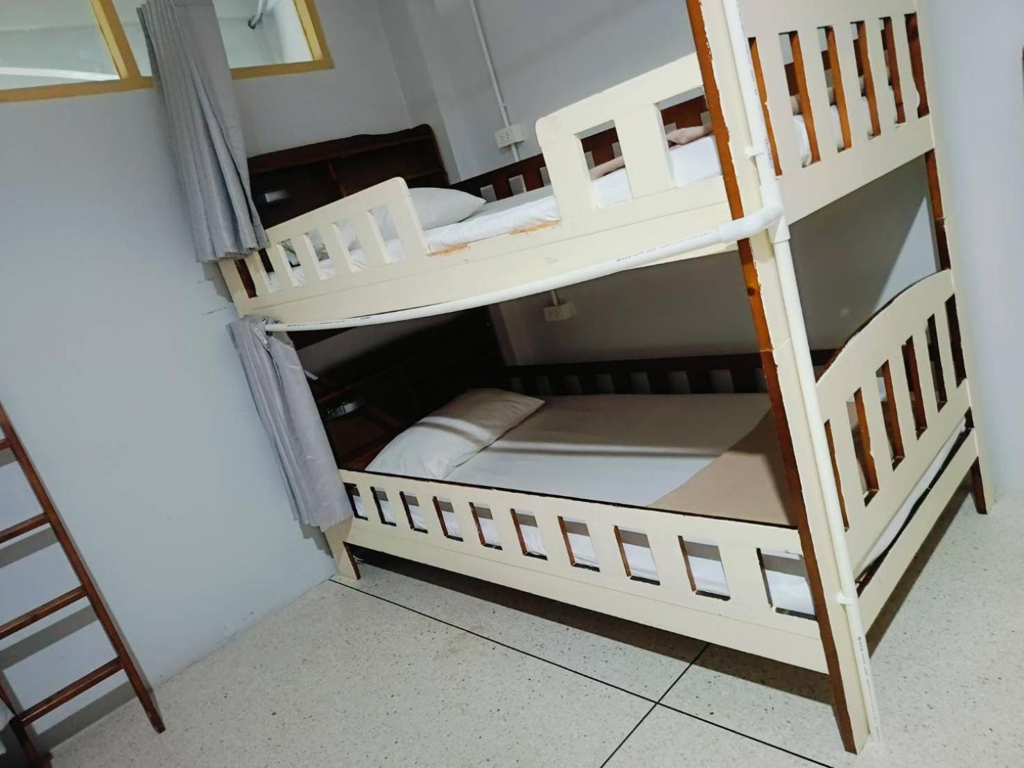 Ler Hostel 65 Чавенг Бийч Екстериор снимка
