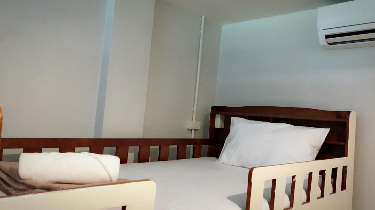 Ler Hostel 65 Чавенг Бийч Екстериор снимка